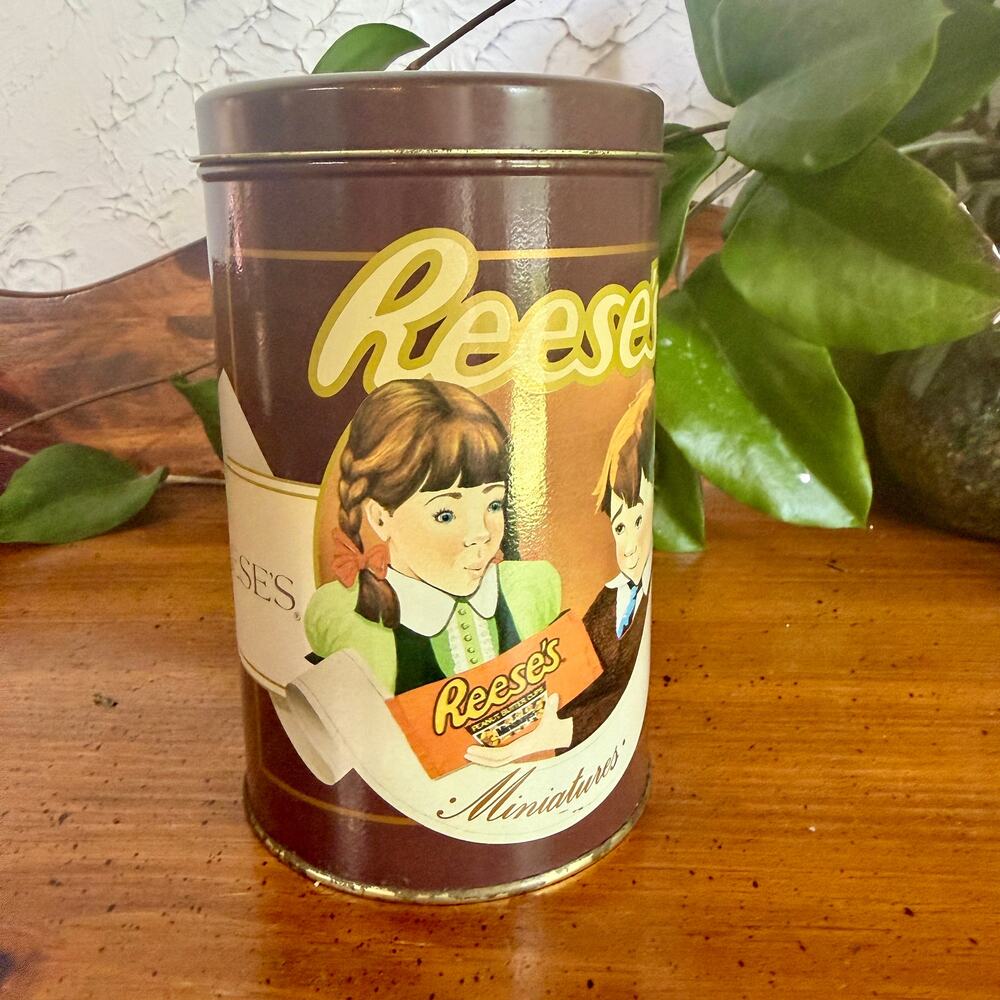 Vintage Reese’s Peanut Butter Cups Tin Reese’s Miniatures Advertising Canister